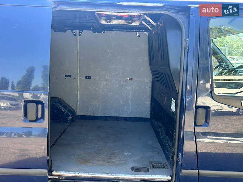 Вантажний фургон Ford Transit 2012 в Одесі