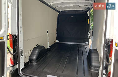 Грузовой фургон Ford Transit 2022 в 