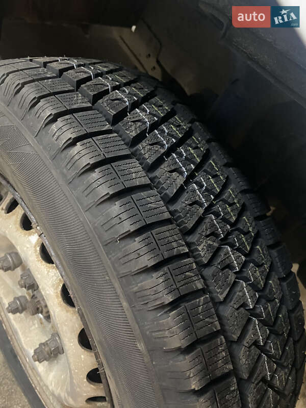 Вантажний фургон Ford Transit 2014 в Чернівцях