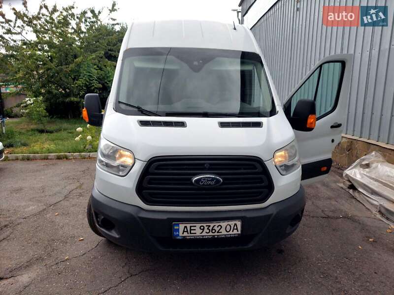 Вантажний фургон Ford Transit 2014 в Дніпрі