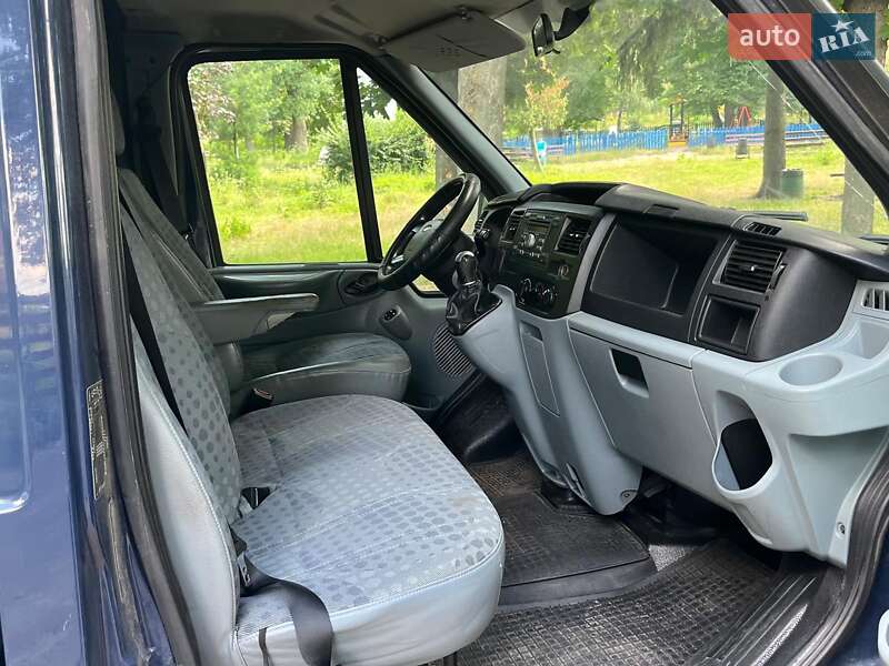 Грузовой фургон Ford Transit 2010 в Киеве