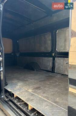 Вантажний фургон Ford Transit 2016 в 