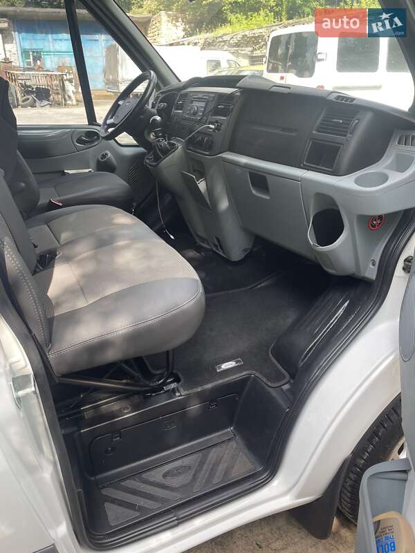 Мікроавтобус Ford Transit 2011 в Ірпені