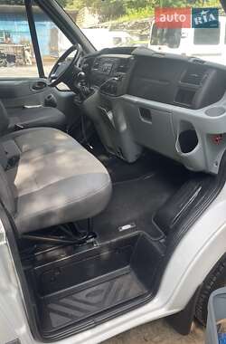 Микроавтобус Ford Transit 2011 в 