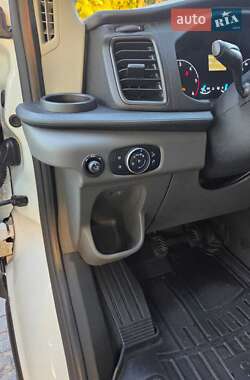 Грузовой фургон Ford Transit 2019 в 