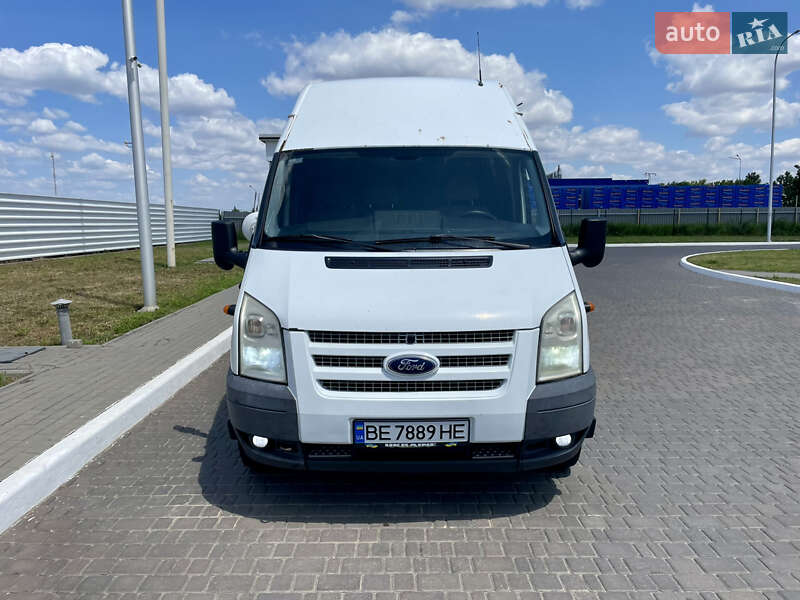 Грузовой фургон Ford Transit 2013 в 
