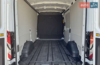 Грузовой фургон Ford Transit 2021 в 