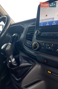 Грузовой фургон Ford Transit 2020 в 