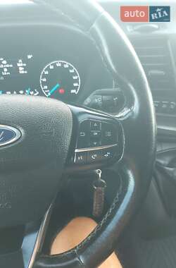 Грузовой фургон Ford Transit 2020 в 
