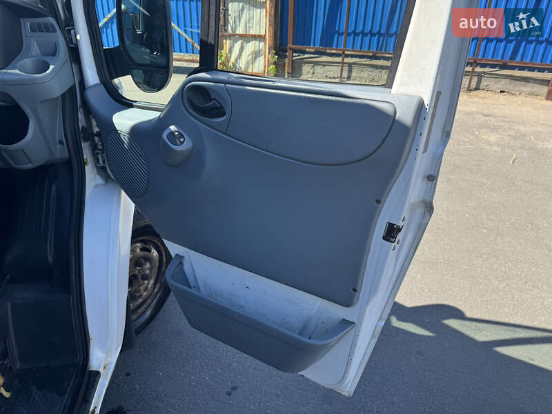 Грузовой фургон Ford Transit 2013 в Киеве