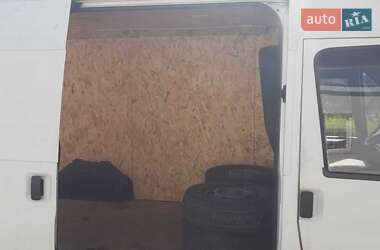 Грузовой фургон Ford Transit 2006 в 