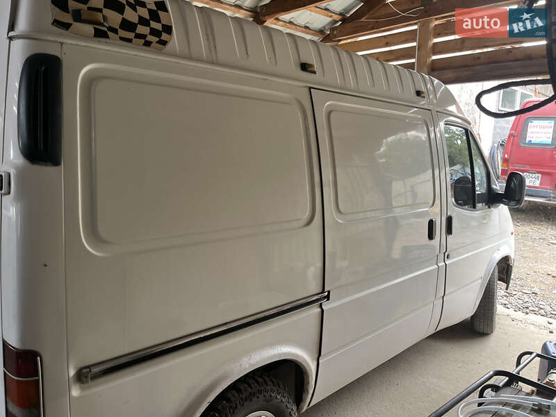 Грузовой фургон Ford Transit 1999 в Заречье
