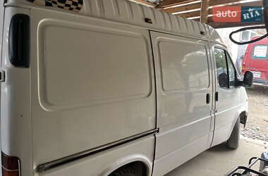 Грузовой фургон Ford Transit 1999 в 
