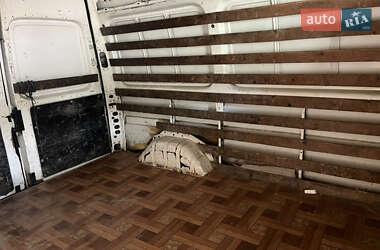 Грузовой фургон Ford Transit 1999 в 