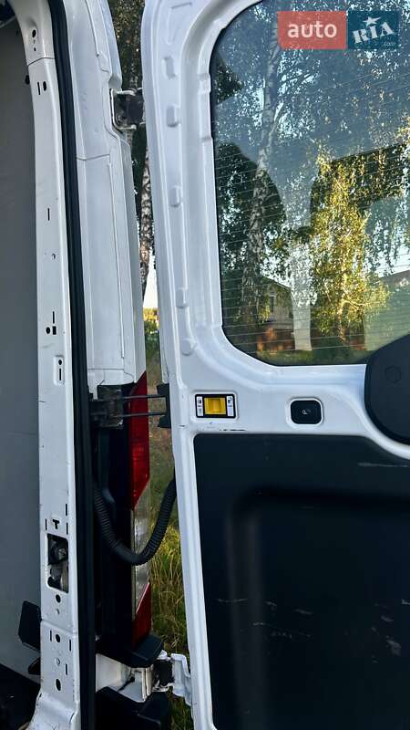 Вантажний фургон Ford Transit 2020 в Києві