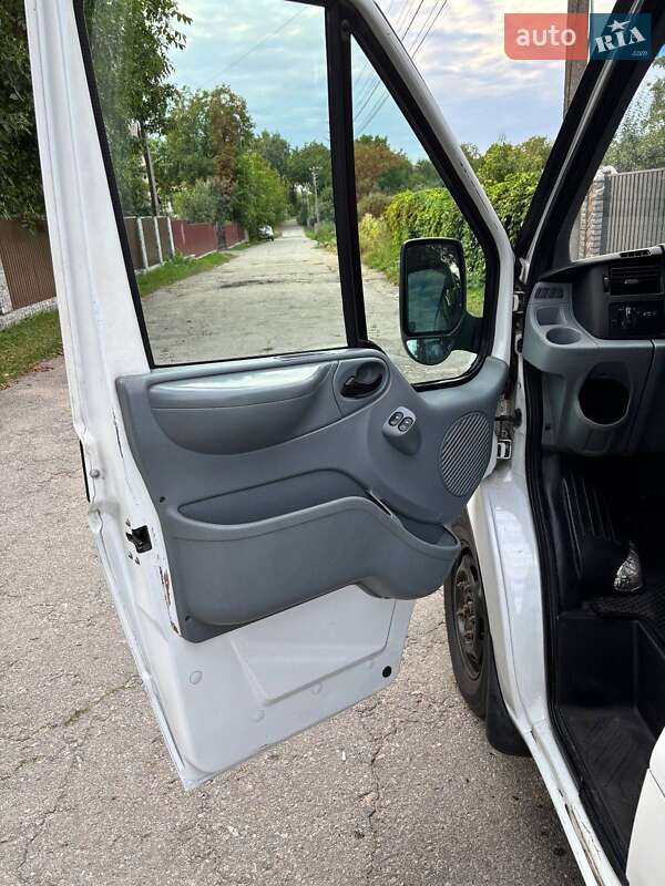 Вантажопасажирський фургон Ford Transit 2008 в Таращі