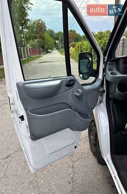 Грузопассажирский фургон Ford Transit 2008 в 