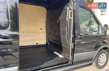 Вантажний фургон Ford Transit 2018 в 