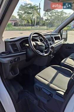 Вантажний фургон Ford Transit 2020 в 