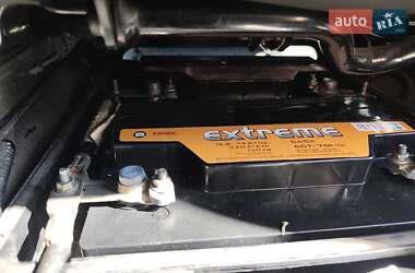 Грузопассажирский фургон Ford Transit 2006 в 