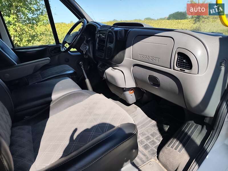 Грузопассажирский фургон Ford Transit 2006 в Подгорцах фото 29 Грузопассажирский фургон Ford Transit 2006 в Подгорцах