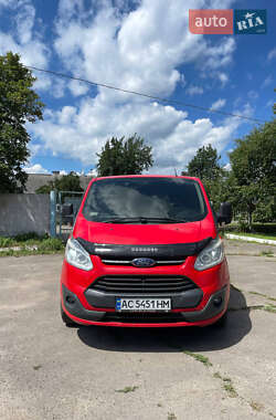 Вантажний фургон Ford Transit 2015 в Луцьку
