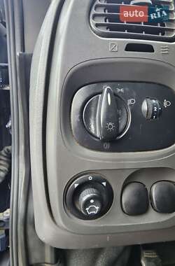 Грузопассажирский фургон Ford Transit 2002 в 