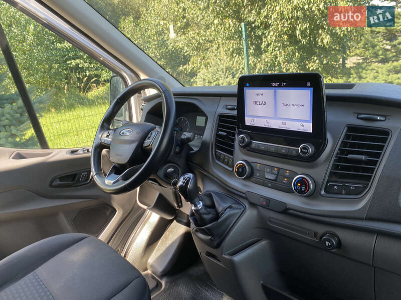 Грузовой фургон Ford Transit 2021 в Ирпене