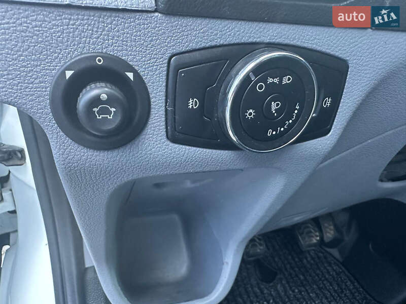 Вантажний фургон Ford Transit 2018 в Дубні фото 18 Вантажний фургон Ford Transit 2018 в Дубні