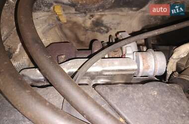 Грузовой фургон Ford Transit 2004 в 