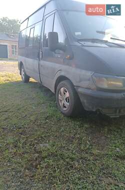 Грузовой фургон Ford Transit 2004 в 