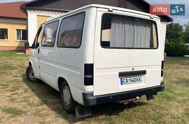 Вантажопасажирський фургон Ford Transit 1988 в 