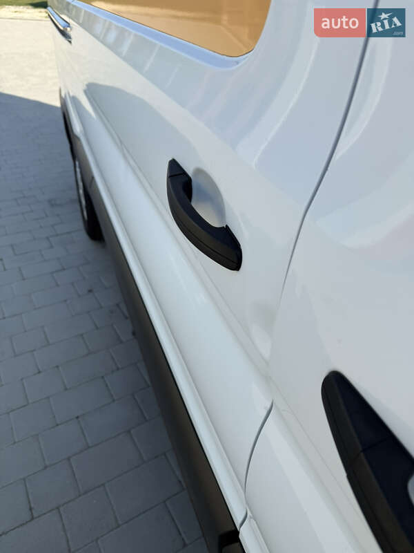Вантажний фургон Ford Transit 2019 в Тернополі фото 21 Вантажний фургон Ford Transit 2019 в Тернополі