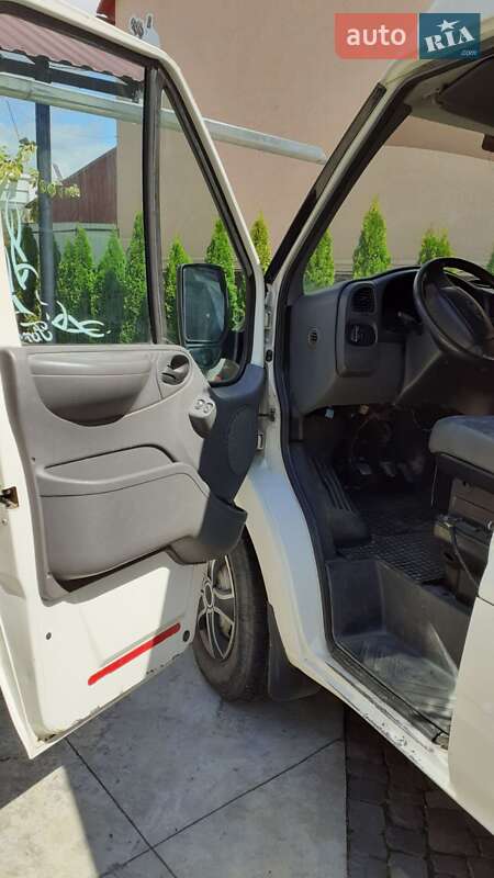 Микроавтобус Ford Transit 2000 в Виноградове фото 9 Микроавтобус Ford Transit 2000 в Виноградове