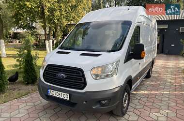 Вантажний фургон Ford Transit 2015 в Луцьку