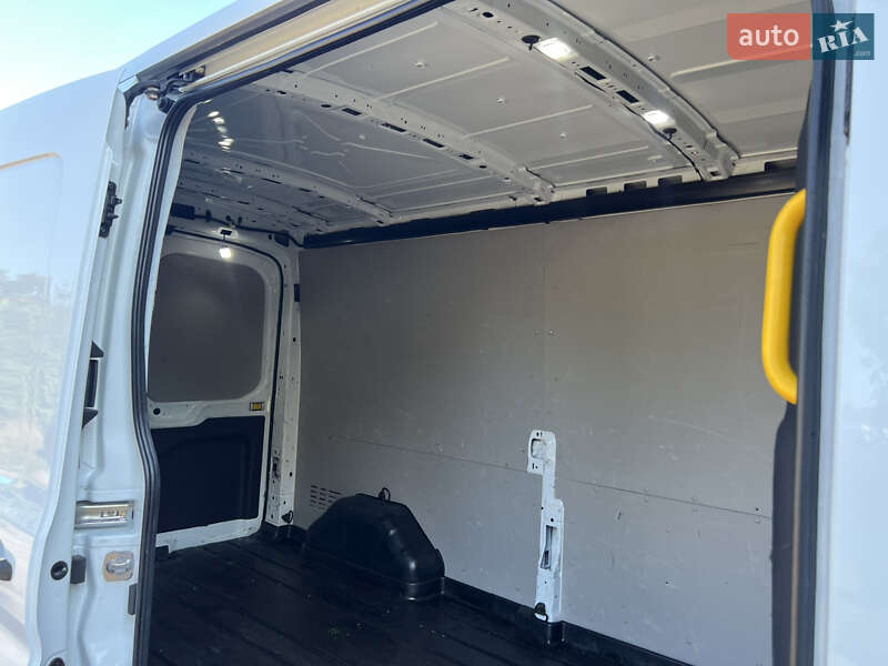 Грузовой фургон Ford Transit 2019 в Киеве