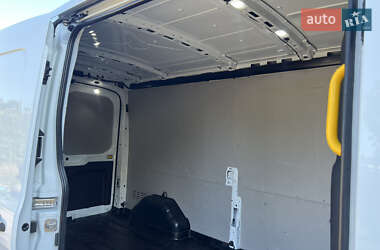 Грузовой фургон Ford Transit 2019 в 