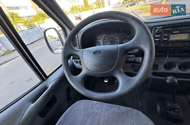 Грузопассажирский фургон Ford Transit 2000 в 