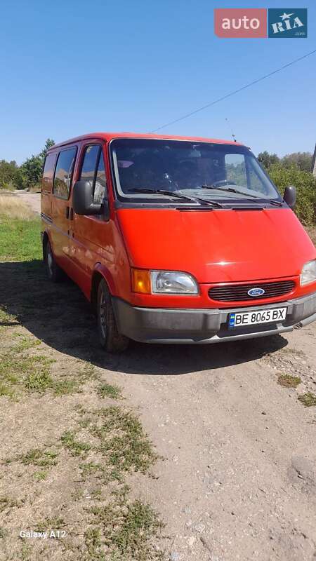 Вантажний фургон Ford Transit 1997 в 