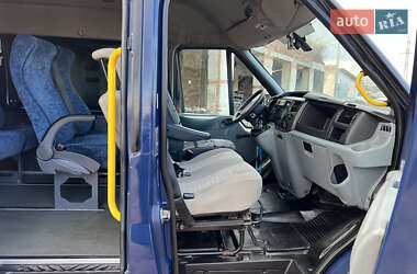 Микроавтобус Ford Transit 2006 в 