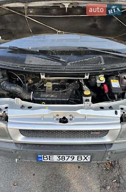 Грузовой фургон Ford Transit 2003 в 