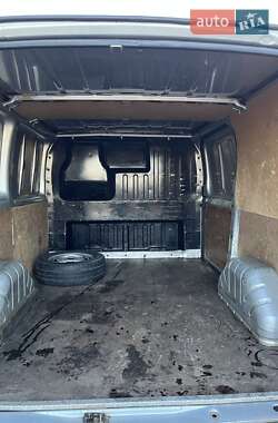 Грузовой фургон Ford Transit 2003 в 