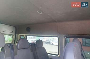 Вантажопасажирський фургон Ford Transit 2005 в 