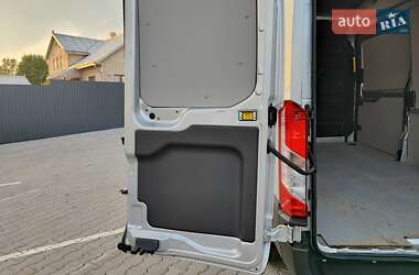 Грузовой фургон Ford Transit 2021 в 