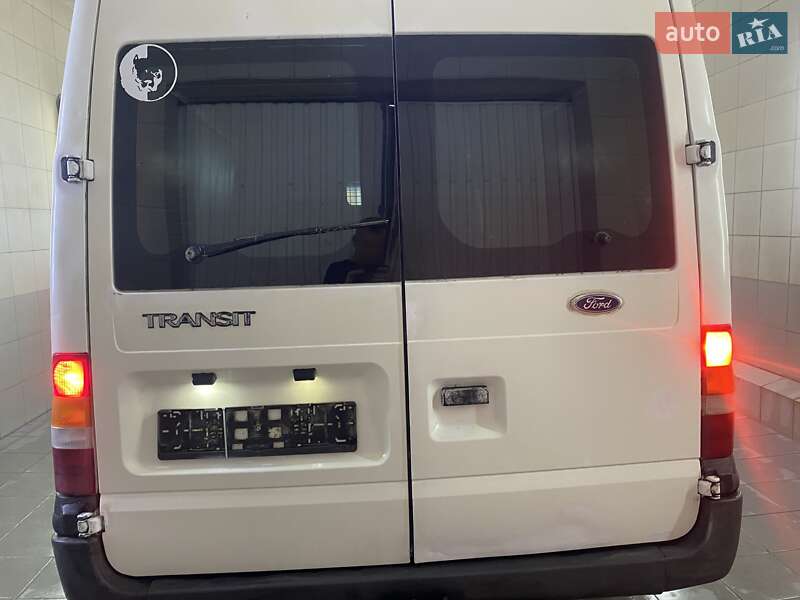 Вантажний фургон Ford Transit 2006 в Умані