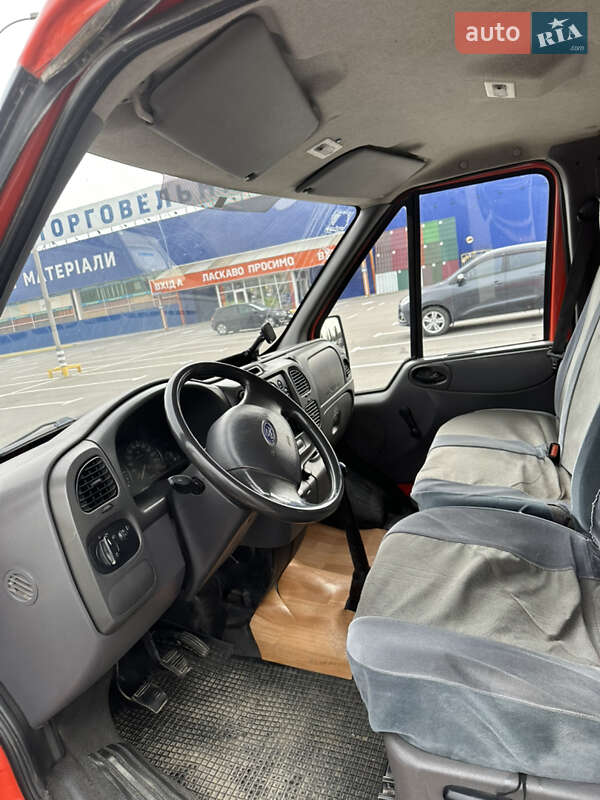 Вантажний фургон Ford Transit 2001 в Кам'янець-Подільському