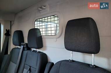 Грузовой фургон Ford Transit 2018 в 