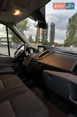 Вантажний фургон Ford Transit 2018 в 