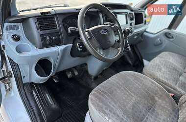 Вантажний фургон Ford Transit 2006 в 