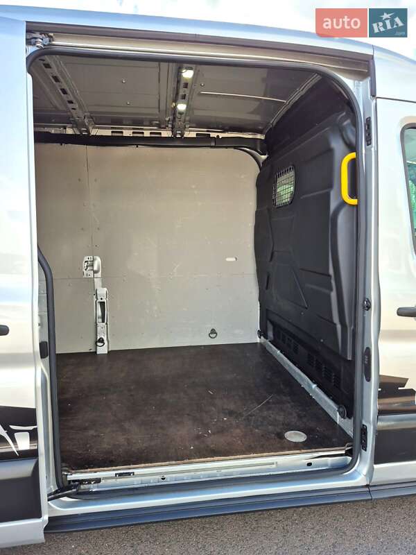Вантажний фургон Ford Transit 2021 в Ковелі